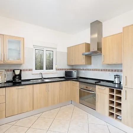 فيلة A Casinha كارفويرو